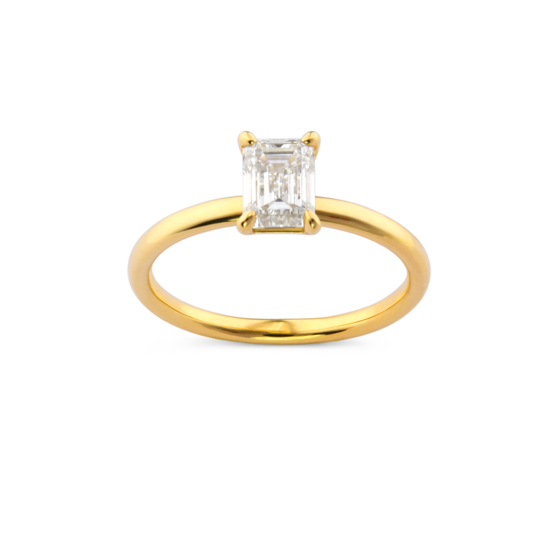 Gold ring with emerald cut diamond 0.91ct