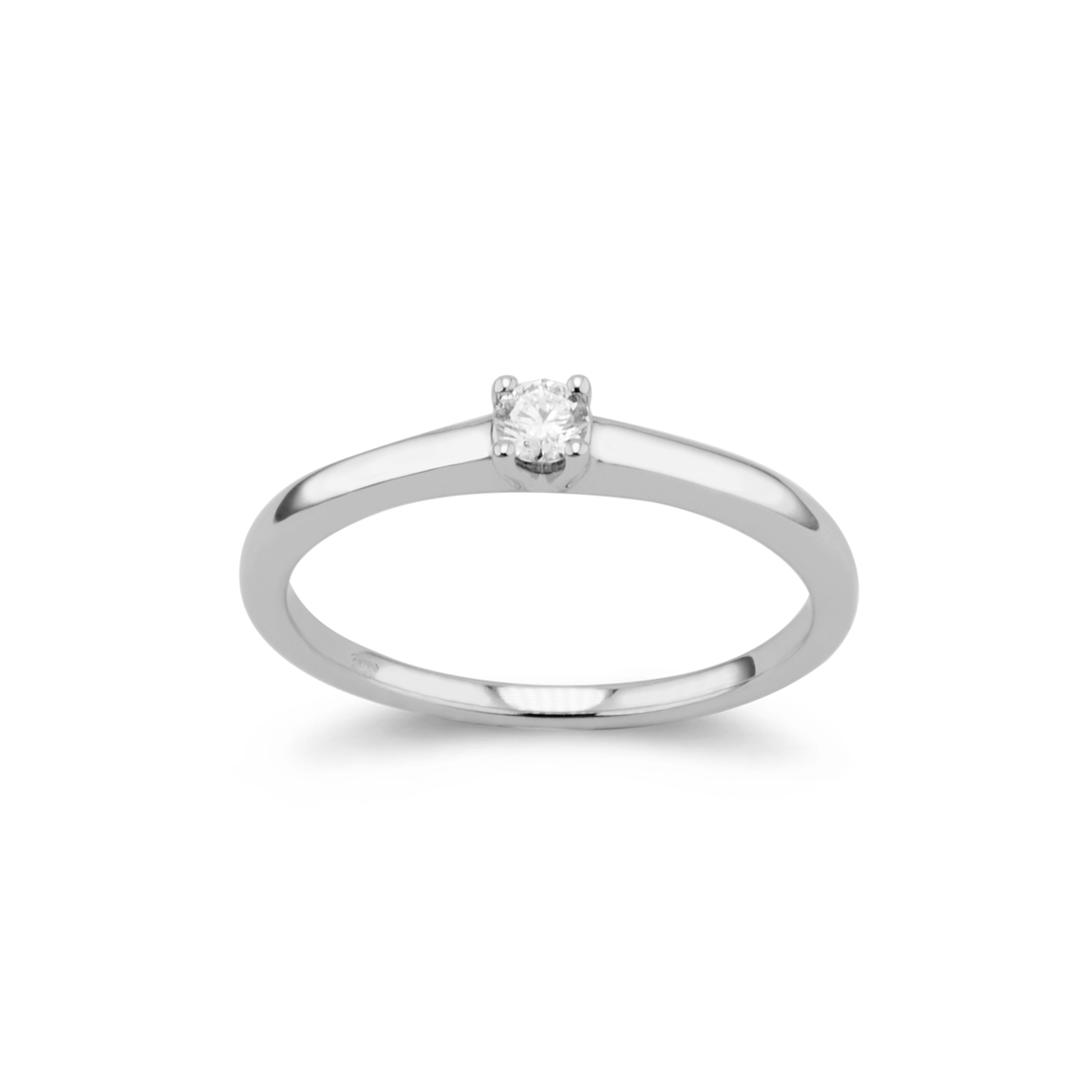 Engagement ring four prong
